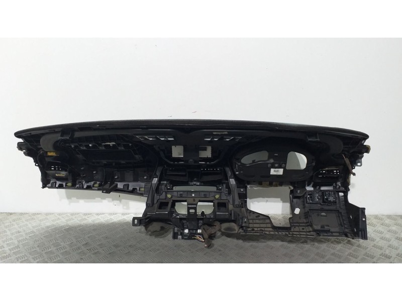 Recambio de salpicadero para renault megane iii berlina 5 p dynamique referencia OEM IAM   