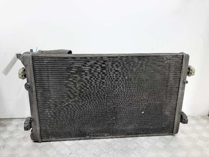Recambio de radiador agua para volkswagen golf iv berlina (1j1) 1.9 tdi referencia OEM IAM   