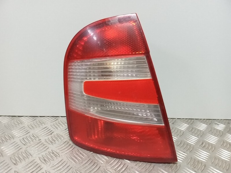 Recambio de piloto trasero izquierdo para skoda fabia (6y2/6y3) comfort referencia OEM IAM 6Y6945111C  