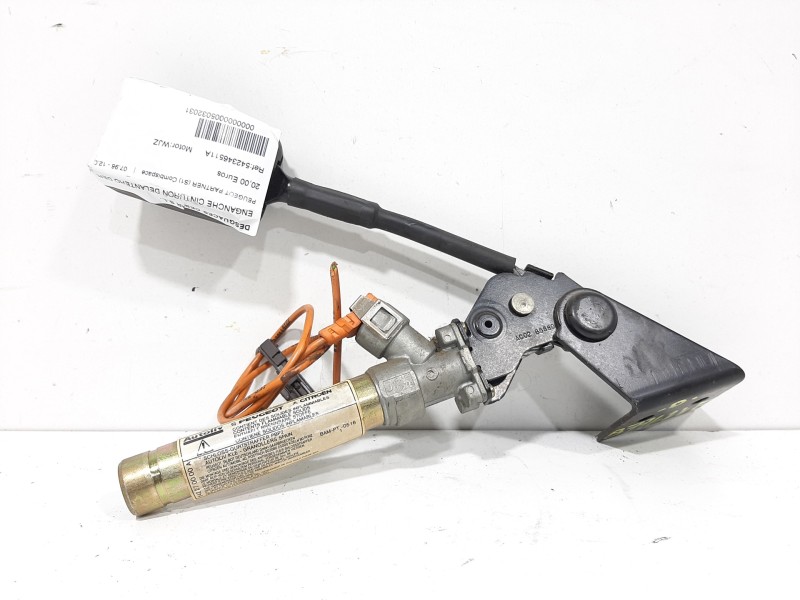 Recambio de enganche cinturon delantero derecho para peugeot partner (s1) combispace referencia OEM IAM 542346511A  