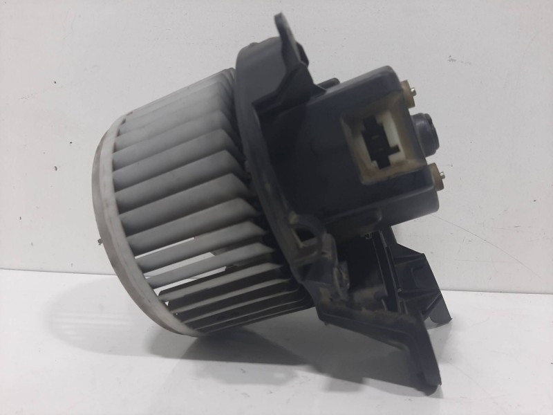 Recambio de motor calefaccion para fiat punto berlina (188) 1.4 16v emotion referencia OEM IAM 503330100  