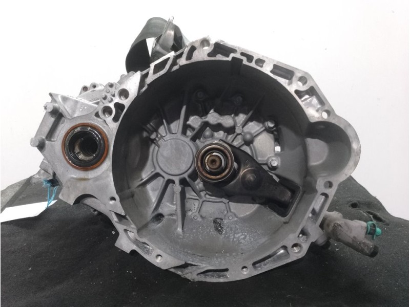 Recambio de caja cambios para hyundai kona essence 2wd referencia OEM IAM 2Y94  