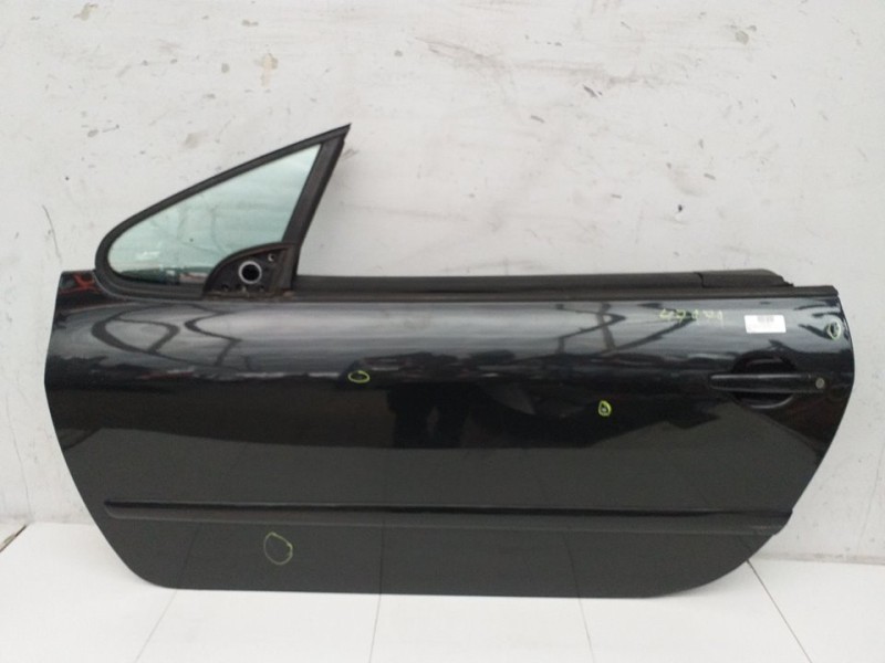 Recambio de puerta delantera izquierda para peugeot 307 cc (s2) básico referencia OEM IAM  NEGRO 