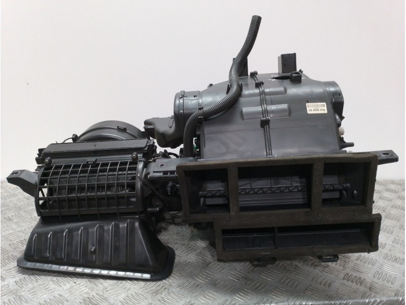 Recambio de calefaccion entera normal para hyundai kona essence 2wd referencia OEM IAM 97134J9000  