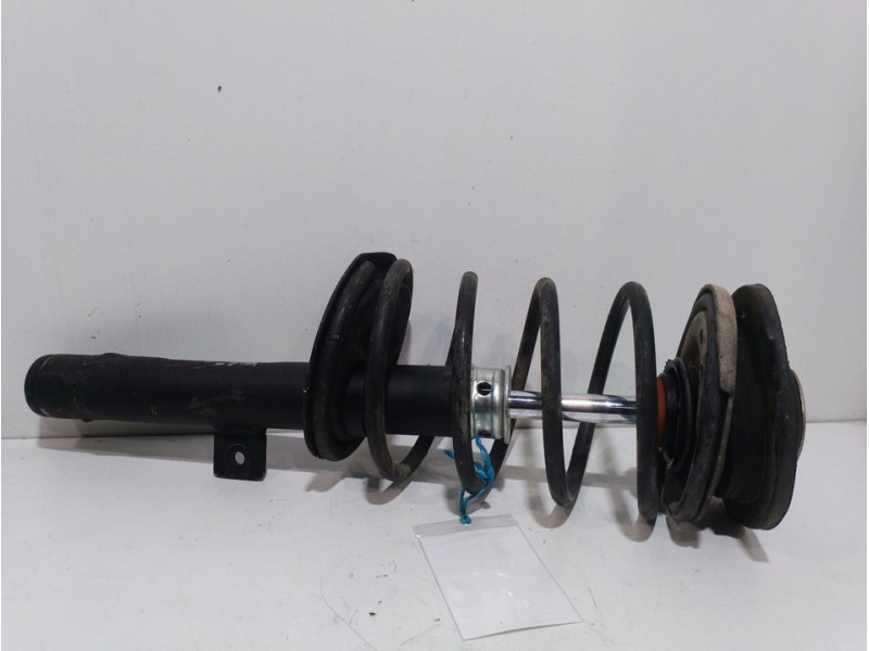 Recambio de amortiguador delantero derecho para peugeot 206 berlina xs referencia OEM IAM   