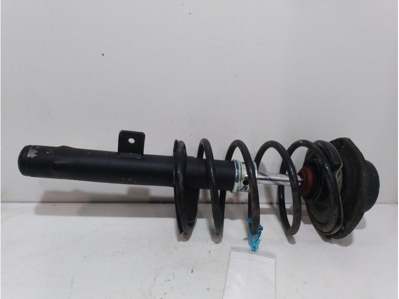 Recambio de amortiguador delantero izquierdo para peugeot 206 berlina xs referencia OEM IAM   