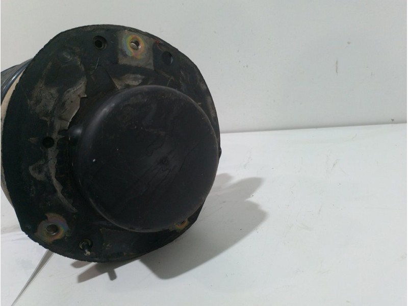 Recambio de amortiguador delantero izquierdo para peugeot 206 berlina xs referencia OEM IAM   