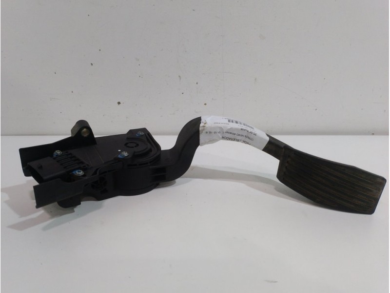 Recambio de pedal acelerador para citroën nemo attraction referencia OEM IAM 51801577 6 PINES 
