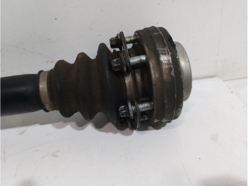 Recambio de transmision trasera derecha para bmw serie 1 berlina (e81/e87) 118d referencia OEM IAM 7547628  