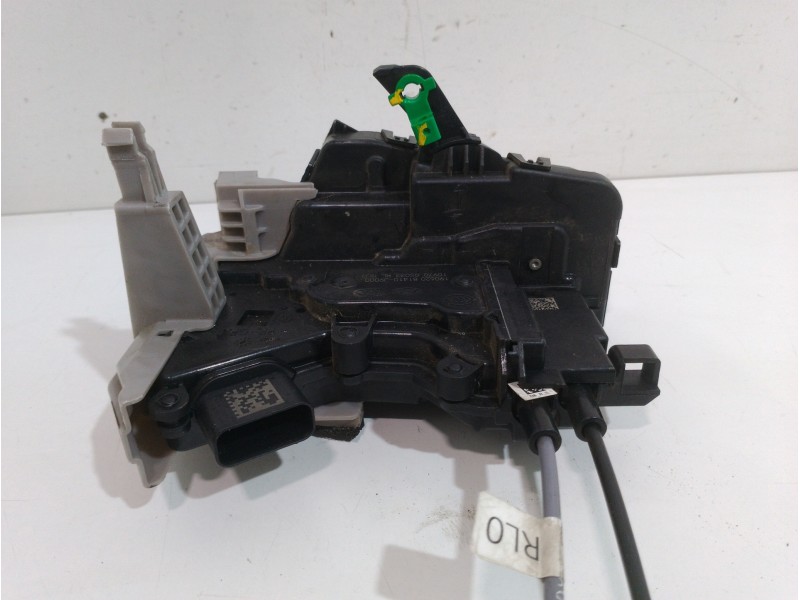 Recambio de cerradura puerta trasera izquierda para hyundai kona essence 2wd referencia OEM IAM 81410J9000  
