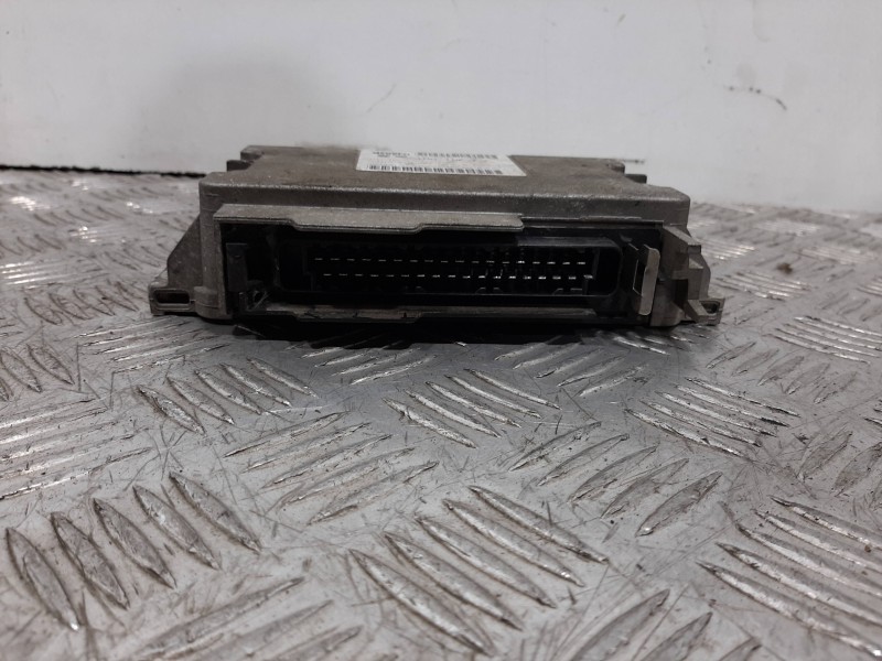 Recambio de centralita motor uce para fiat punto berlina (176) 60 cult referencia OEM IAM 4654515261602  