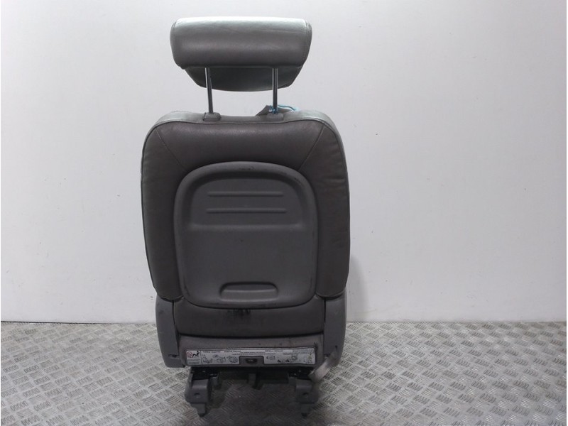Recambio de asiento trasero derecho para kia carnival 2.9 crdi vgt active referencia OEM IAM   