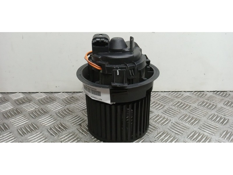 Recambio de motor calefaccion para renault clio iv limited referencia OEM IAM T1029527H 272106600R 