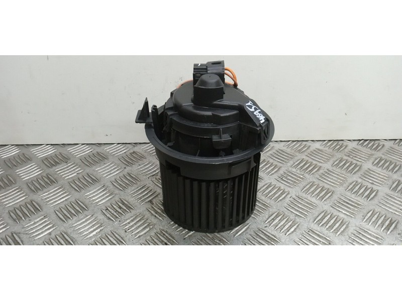 Recambio de motor calefaccion para renault clio iv limited referencia OEM IAM T1029527H 272106600R 