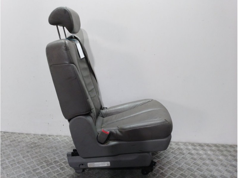Recambio de asiento trasero medio para kia carnival 2.9 crdi vgt active referencia OEM IAM   