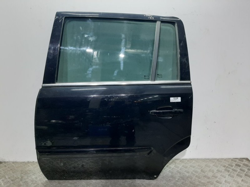 Recambio de puerta trasera izquierda para opel zafira b cosmo referencia OEM IAM    Recambio de puerta trasera izquierda para opel zafira b cosmo referencia OEM IAM