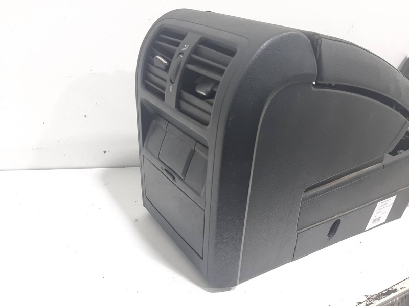 Recambio de consola central para volkswagen passat berlina (3c2) advance referencia OEM IAM    Recambio de consola central para volkswagen passat berlina (3c2) advance referencia OEM IAM