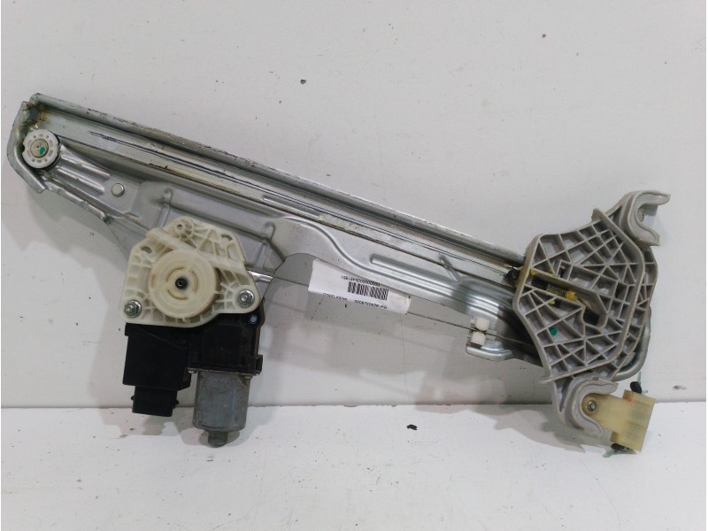 Recambio de elevalunas delantero izquierdo para hyundai kona essence 2wd referencia OEM IAM 82403J9000 82401J9010 