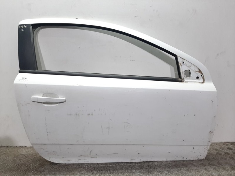 Recambio de puerta delantera derecha para opel astra gtc energy referencia OEM IAM 13168044 BLANCO 