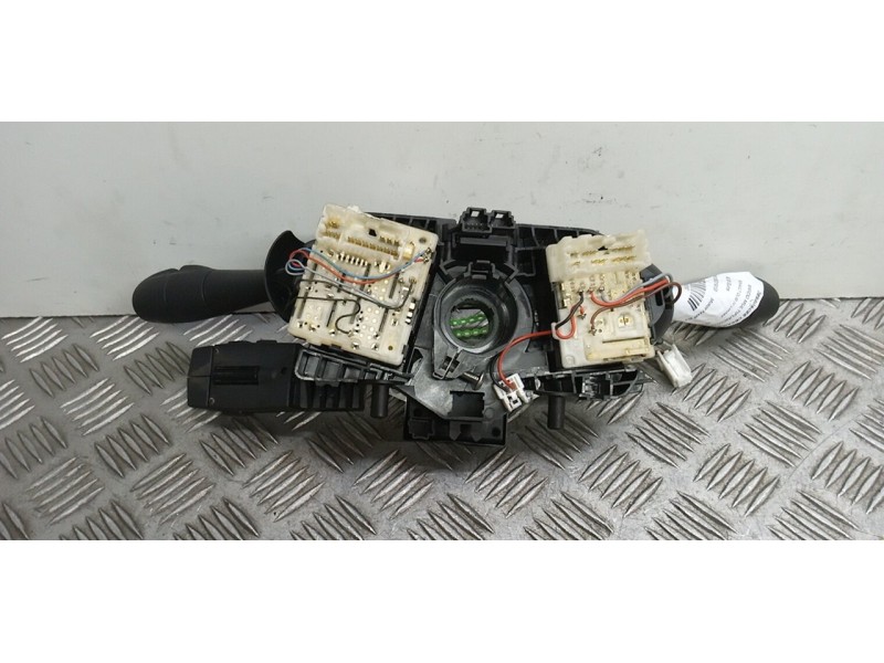Recambio de mando multifuncion para renault clio iv limited referencia OEM IAM 0265019153  