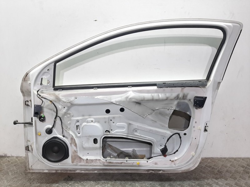 Recambio de puerta delantera derecha para opel astra gtc energy referencia OEM IAM 13168044 BLANCO 
