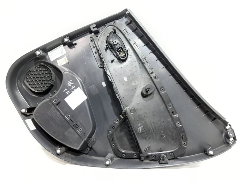 Recambio de guarnecido puerta trasera izquierda para renault clio iv limited referencia OEM IAM 829A19699R  