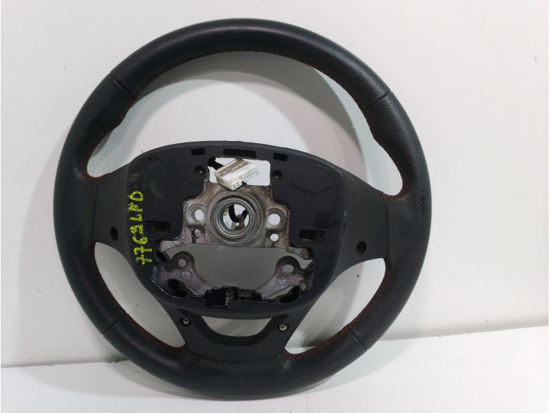 Recambio de volante para hyundai kona essence 2wd referencia OEM IAM 56120J9100UN5  