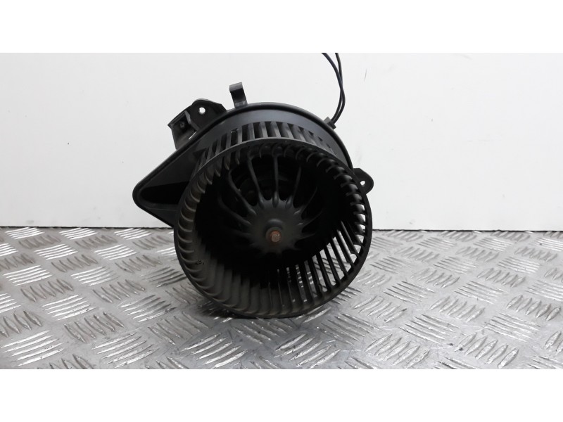 Recambio de motor calefaccion para fiat punto berlina (188) 1.4 16v sporting referencia OEM IAM   