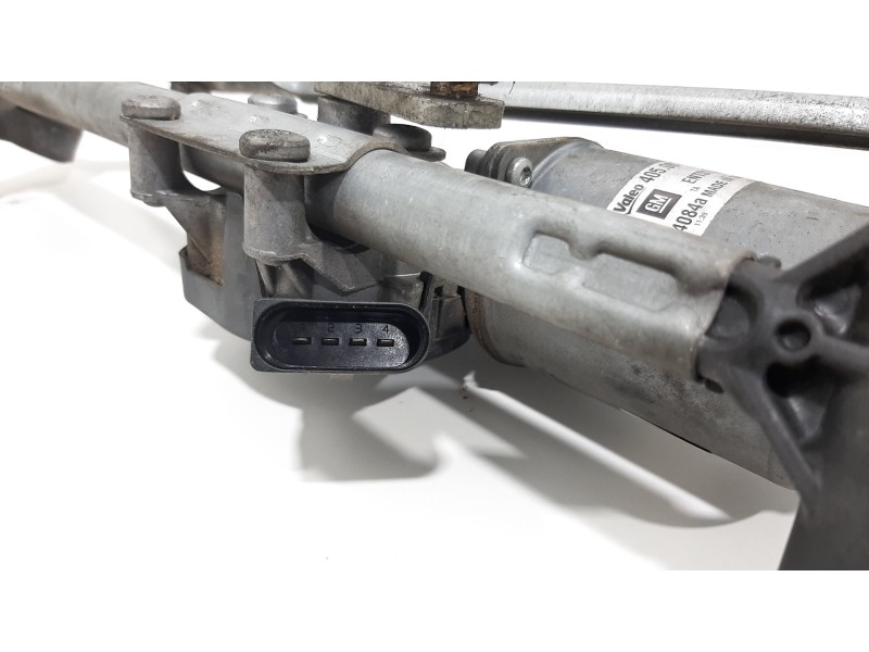 Recambio de motor limpia delantero para opel corsa d expression referencia OEM IAM 13182340  