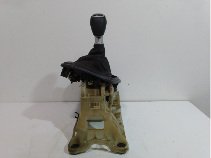 Recambio de palanca cambio para hyundai kona essence 2wd referencia OEM IAM 43700J9110  