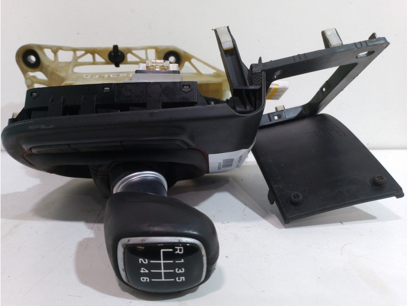 Recambio de palanca cambio para hyundai kona essence 2wd referencia OEM IAM 43700J9110  