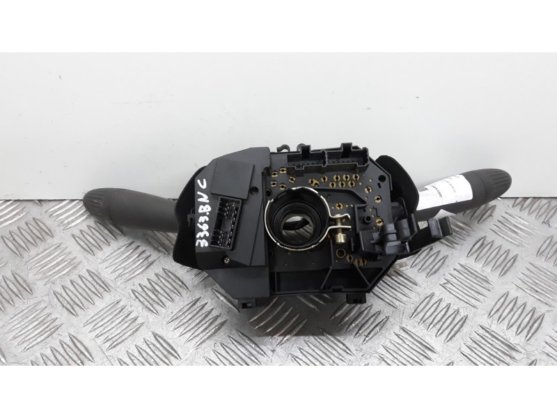 Recambio de mando multifuncion para fiat punto berlina (188) 1.2 8v elx (i) referencia OEM IAM   