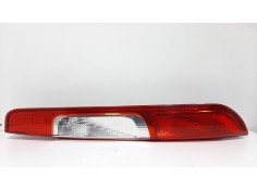 Recambio de piloto trasero derecho para ford focus berlina (cap) ghia referencia OEM IAM 1333832  