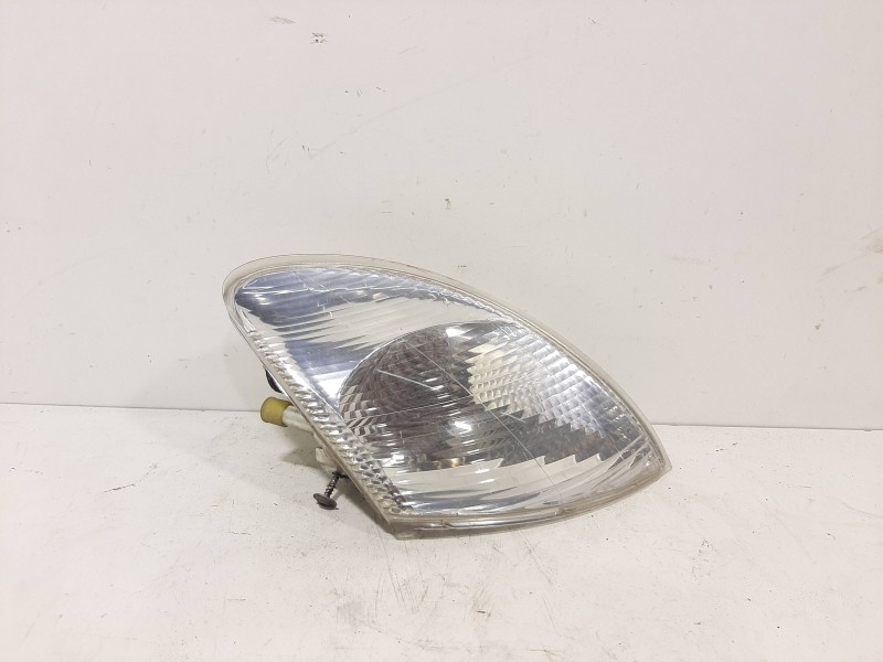 Recambio de piloto delantero izquierdo para renault megane i classic (la0) 1.6e rn referencia OEM IAM 7701040712  