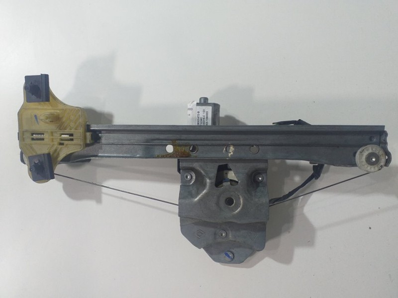 Recambio de elevalunas trasero izquierdo para renault clio iv limited referencia OEM IAM 827010501R  