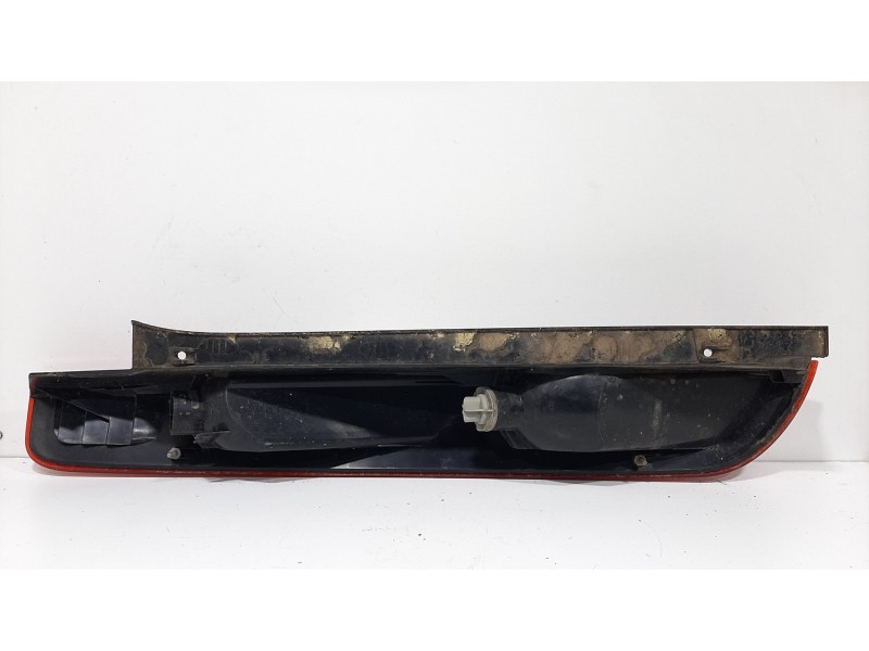 Recambio de piloto trasero derecho para ford focus berlina (cap) ghia referencia OEM IAM 1333832  