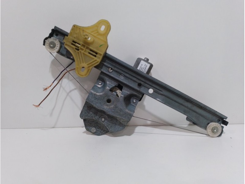 Recambio de elevalunas trasero derecho para renault clio iv limited referencia OEM IAM  2 PINES 