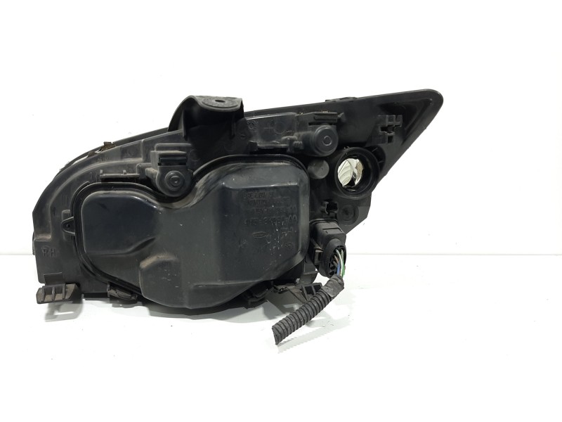 Recambio de faro derecho para ford focus berlina (cap) ghia referencia OEM IAM 1480979  