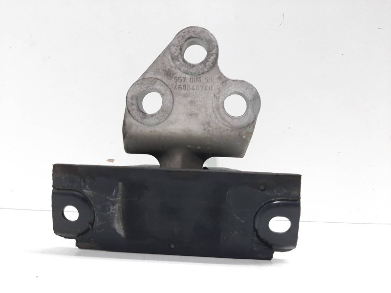 Recambio de soporte motor izquierdo para alfa romeo mito (145) distinctive referencia OEM IAM 0055700438  