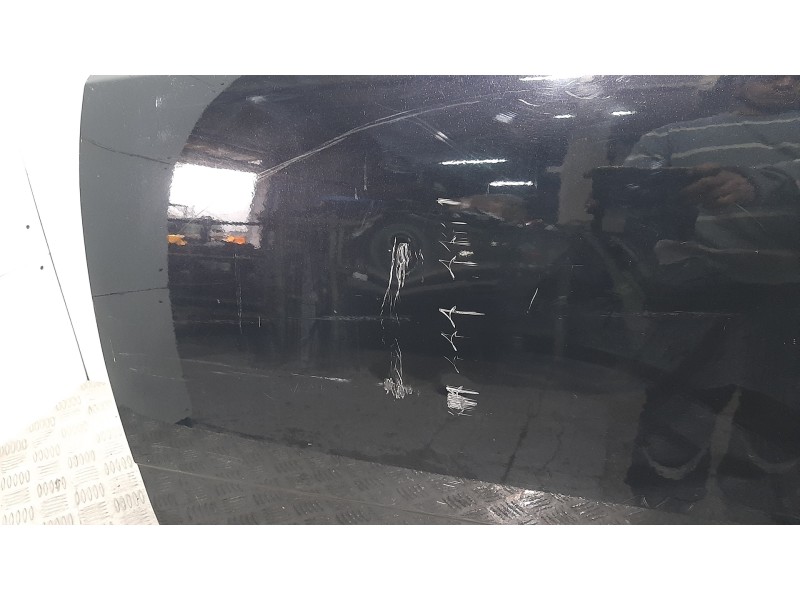 Recambio de puerta delantera izquierda para opel astra h berlina cosmo referencia OEM IAM 13208421 NEGRA 