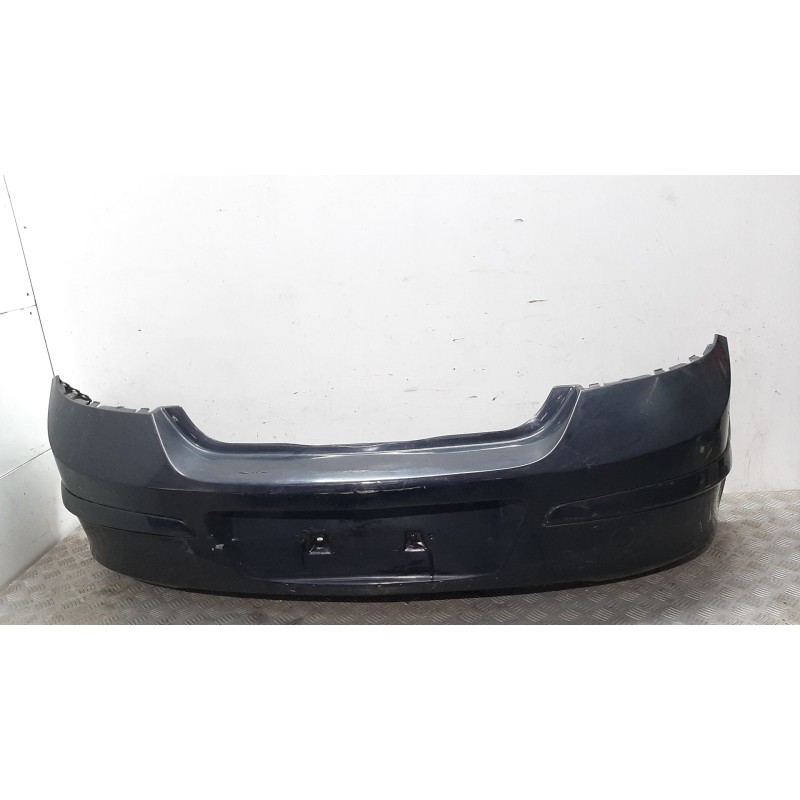 Recambio de paragolpes trasero para opel astra h berlina cosmo referencia OEM IAM 13362604 NEGRO 