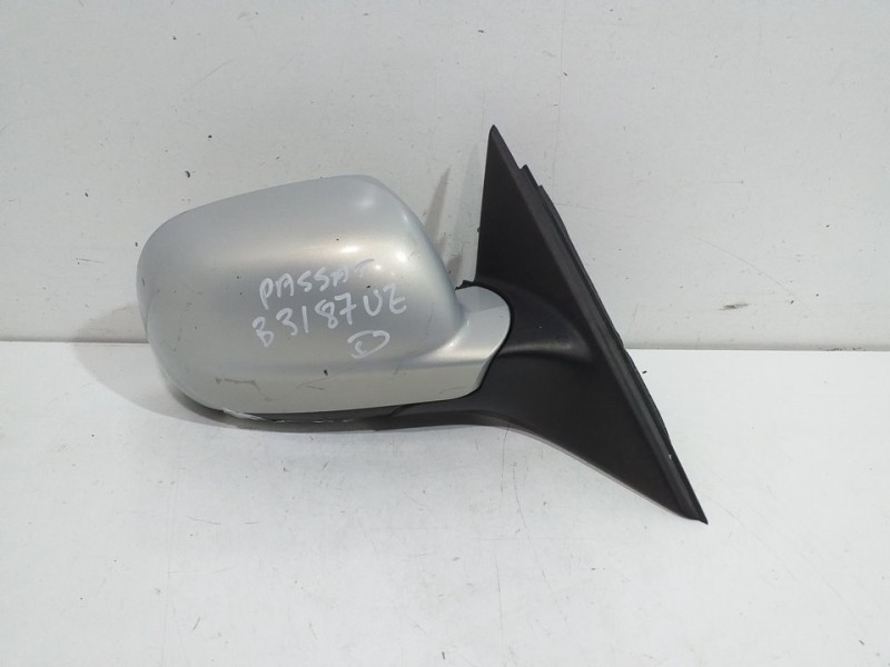 Recambio de retrovisor derecho para volkswagen passat berlina (3b2) comfortline referencia OEM IAM   