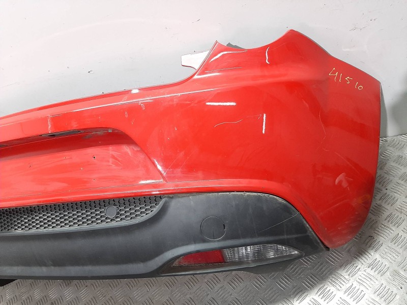 Recambio de paragolpes trasero para alfa romeo mito (145) distinctive referencia OEM IAM 0051909132 ROJO 