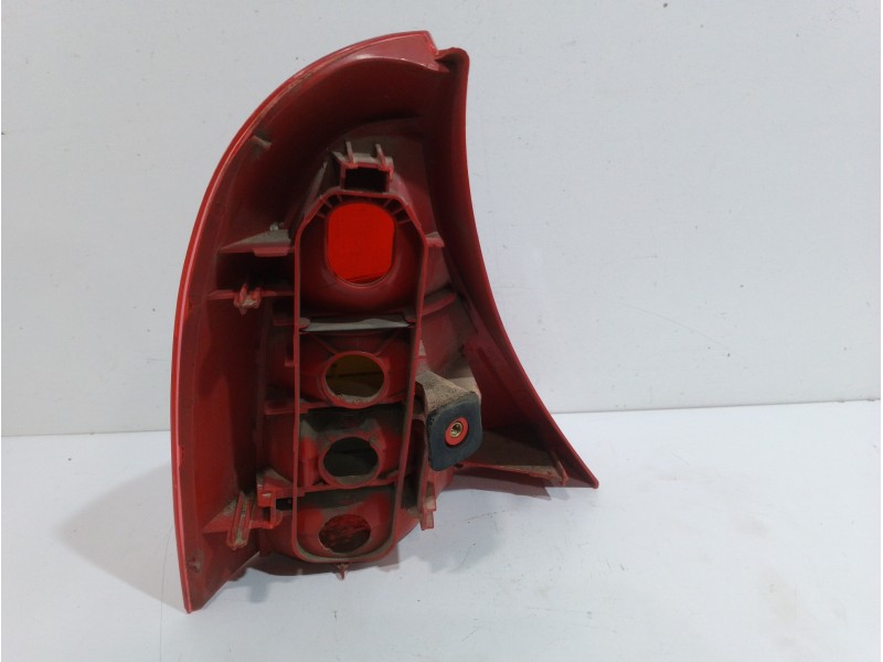 Recambio de piloto trasero derecho para renault clio ii fase ii (b/cb0) dynamique referencia OEM IAM   