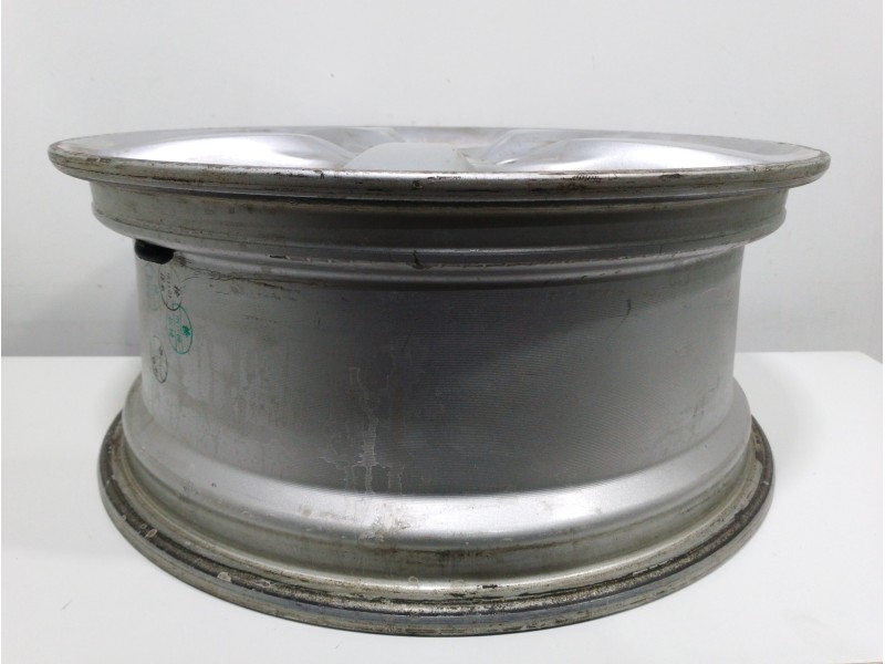 Recambio de llanta para subaru legacy berl. b13 (bl) 2.5 se referencia OEM IAM 28111AG000  
