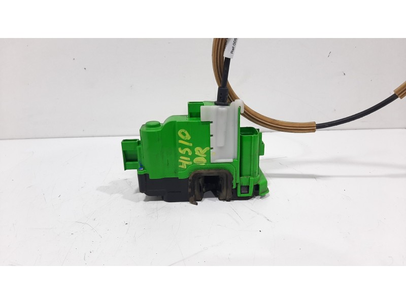 Recambio de cerradura puerta delantera derecha para alfa romeo mito (145) distinctive referencia OEM IAM 0050522847 5 PINES 