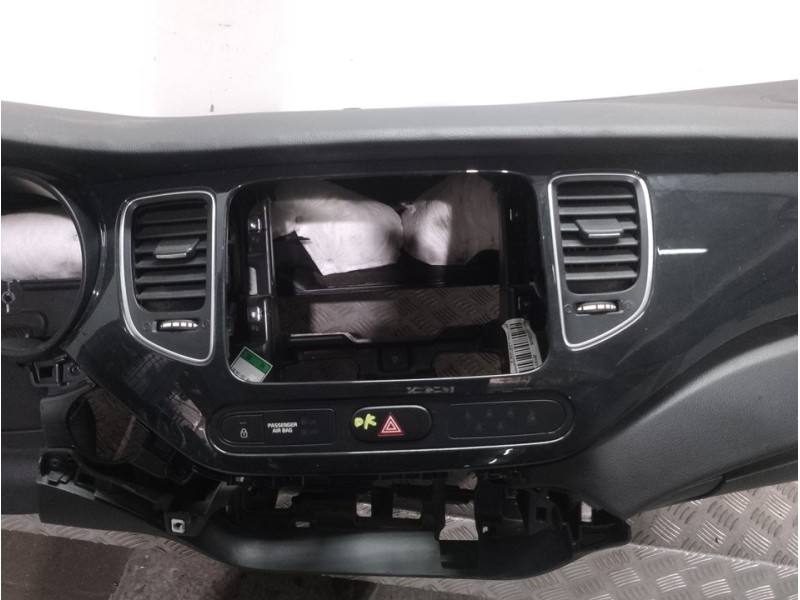 Recambio de salpicadero para kia carens ( ) drive referencia OEM IAM 84710A4100WK  