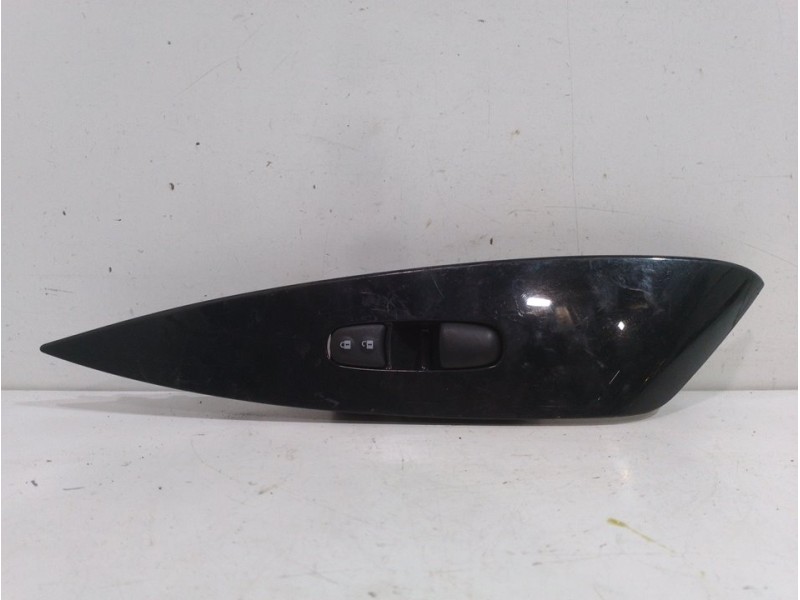 Recambio de mando elevalunas delantero derecho para nissan juke (f15) acenta referencia OEM IAM 254111KA0A  