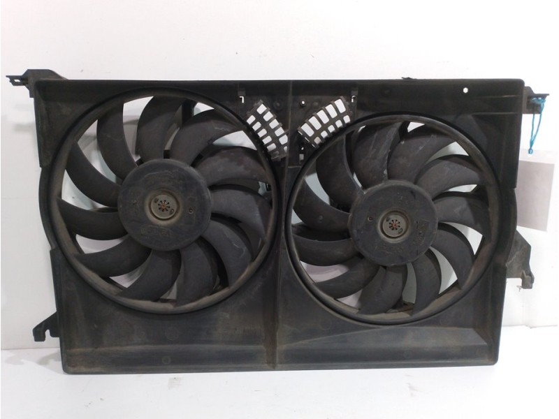 Recambio de electroventilador para opel vectra c berlina club referencia OEM IAM 13114368  