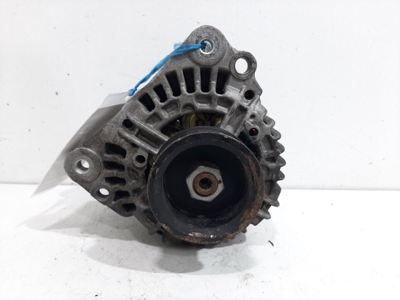 Recambio de alternador para nissan atleon referencia OEM IAM 8EL011711561  